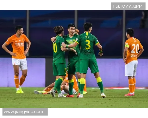 武汉卓尔与国安激战正酣精彩对决回顾及赛后分析