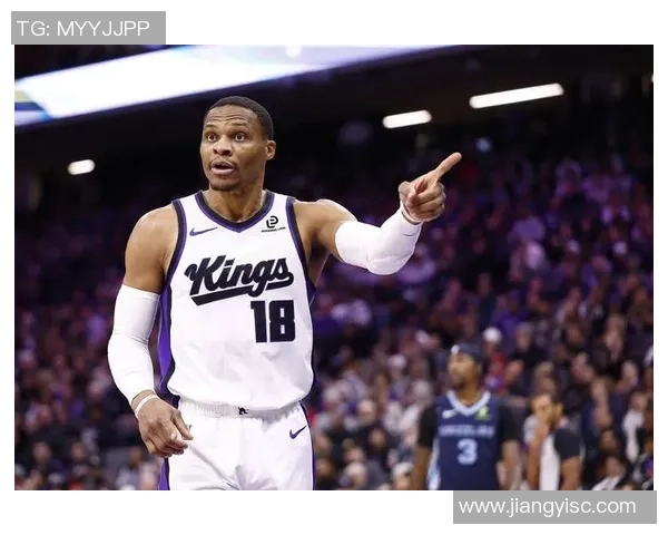 207次三双吞路程悲！底薪威少反超约基奇无愧传奇 队记：感谢37岁老将