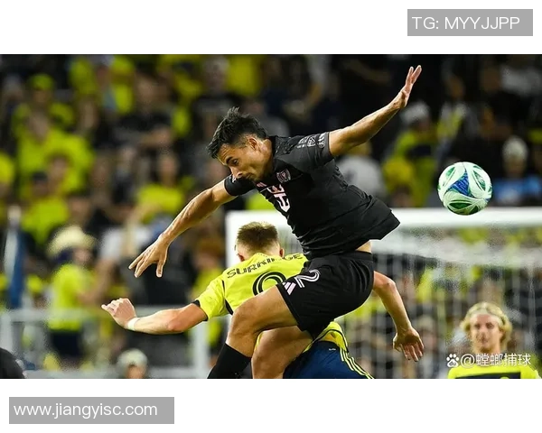 半场：纳什维尔2-0迈阿密世界，乔希-鲍尔破门，瑟里奇点射